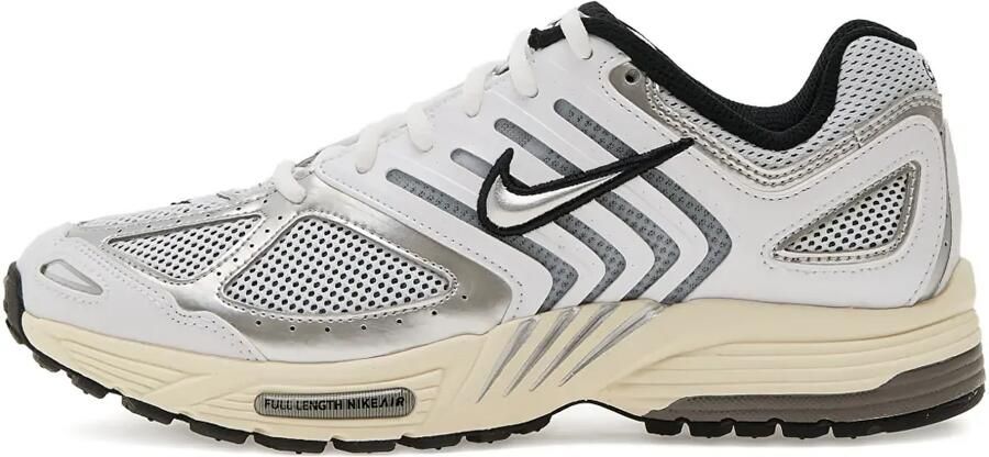 Nike Pegasus Trail 5 sneakers met geperforeerd detail Roze
