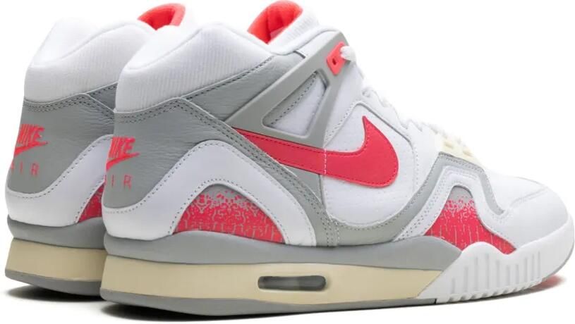 Nike Air Tech Challenge II "White Racer Pink Light Smoke Grey Coconut Milk" sneakers Wit - Foto 3