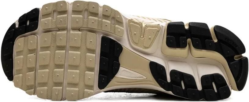 Nike Air Zoom Vomero 5 sneakers Goud - Foto 5