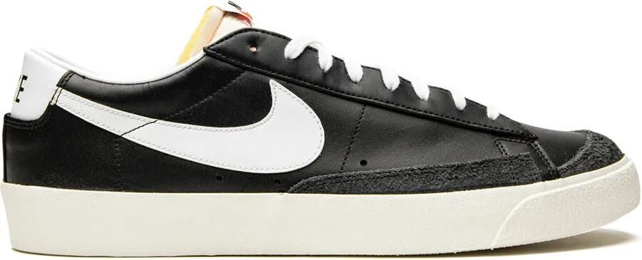 Nike Blazer Low '77 Pre-owned "Black Sail" sneakers Zwart