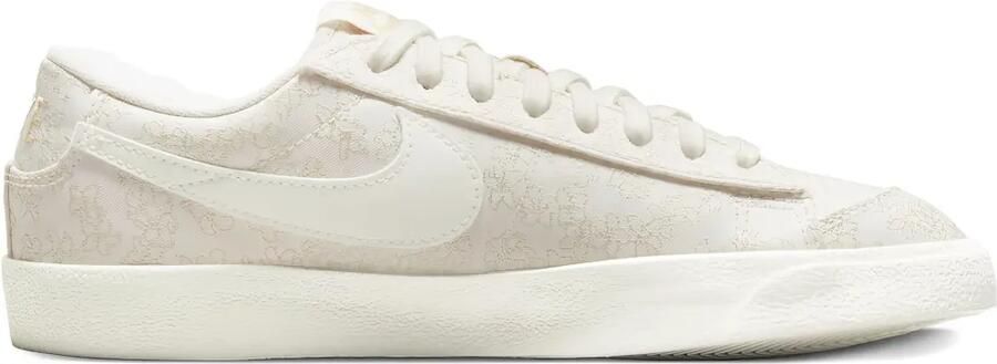 Nike Blazer Low '77 SE "SAIL SESAME" sneakers Beige