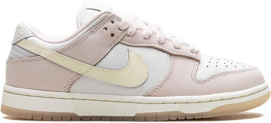 Nike Dunk Low "Light Soft Pink" sneakers Roze