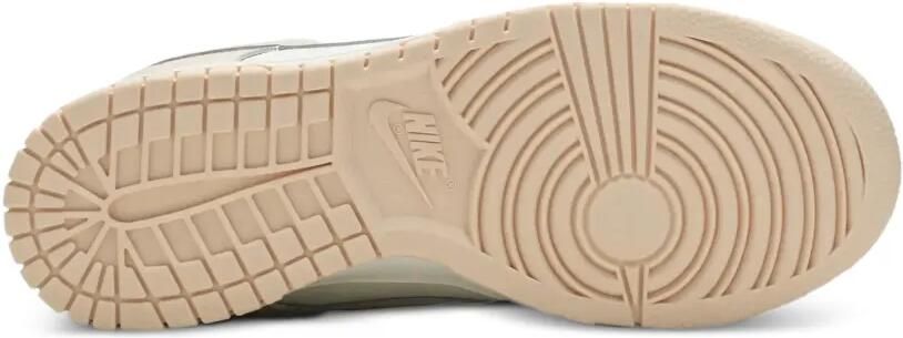 Nike Dunk Low sneakers met oranje parel - Foto 4