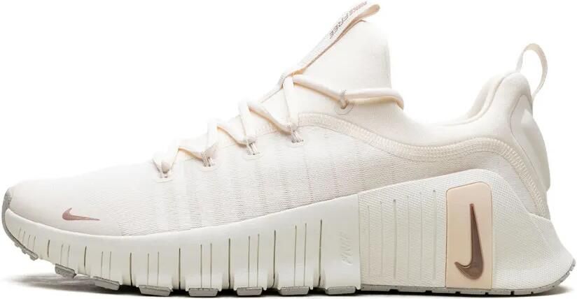 Nike Free Metcon 6 "Pale Ivory Guava Ice Sail Metallic Red Bronze" sneakers Beige - Foto 4