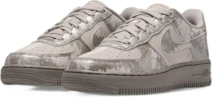 Nike Kids Air Force 1 Camo logo-detail sneakers Beige