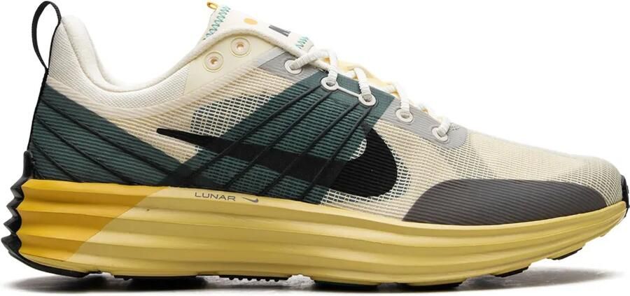 Nike Lunar Roam "Beige" sneakers