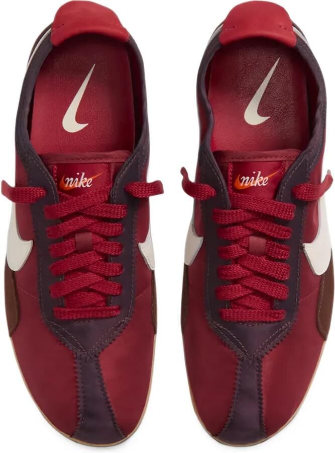 Nike Moon shoes Rood