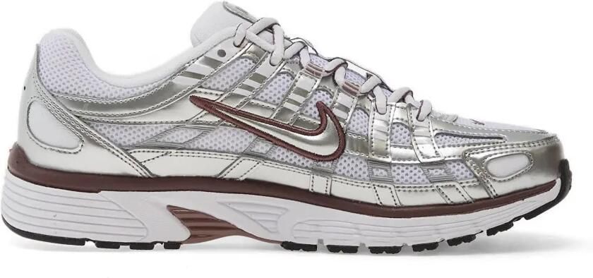 Nike P-6000 metallic sneakers Zilver