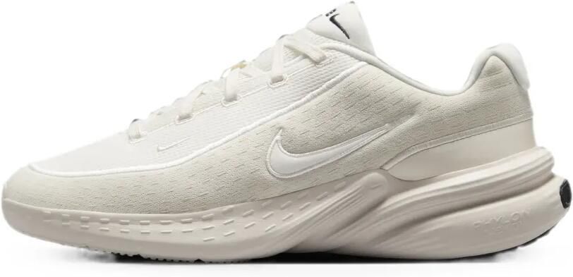 Nike Uplift SC sneakers Beige