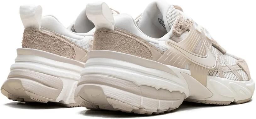Nike V2K Run "Sail Sand Drift Phantom Sail" sneakers Beige - Foto 2
