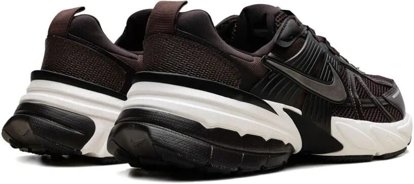 Nike V2K Run "Velvet Brown White Black Baroque Brown" sneakers Bruin - Foto 3