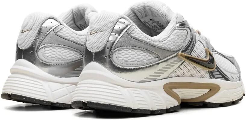 Nike V5 RNR "Parachute Beige Metallic Pewter" sneakers Wit - Foto 3