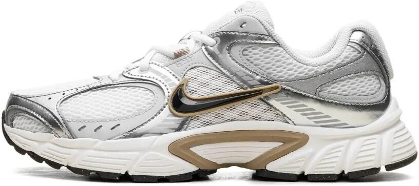 Nike V5 RNR "Parachute Beige Metallic Pewter" sneakers Wit - Foto 4
