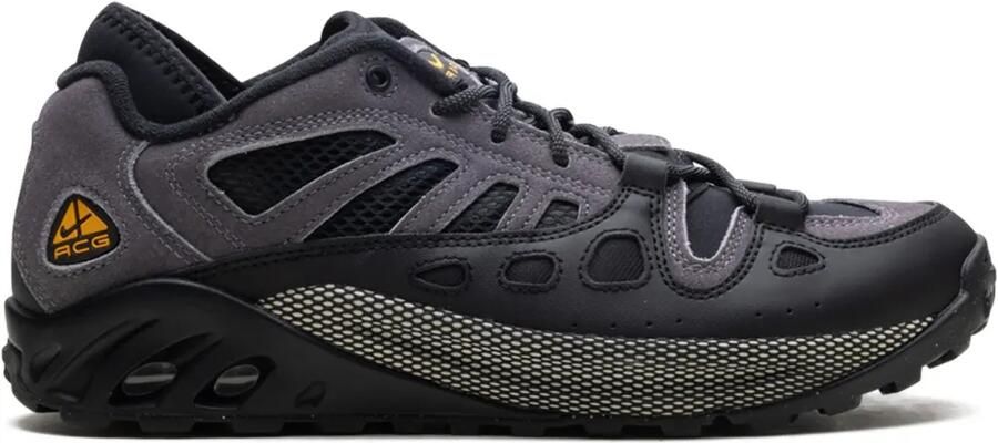 Nike x ACG Air Exploraid "Light Graphite Black Photon Dust Canyon Gold" sneakers Grijs
