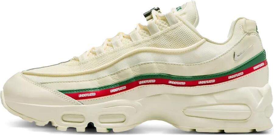 Nike x UNDEFEATED sneakers met logodetail Beige
