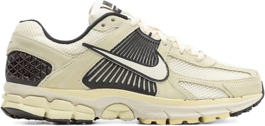 Nike Zoom Vomero 5 sneakers Beige