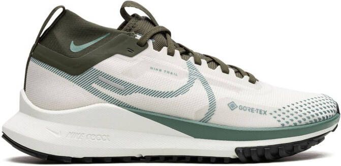 Nike "React Pegasus Trail 4 Olive Green sneakers" Groen
