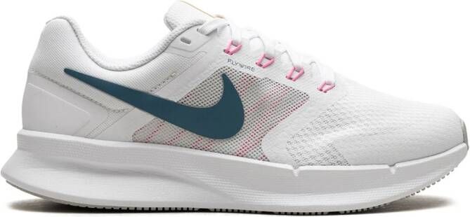 Nike "Run Swift 3 White Aqua Pink sneakers" Wit