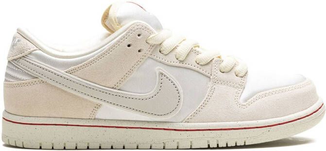 Nike SB Dunk Low "Valentine's Day Low Love Found" sneakers Beige