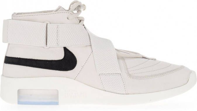 Nike Sneakers met gekruiste bandjes Wit