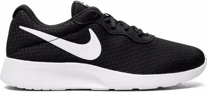 Nike Tanjun low-top sneakers Zwart