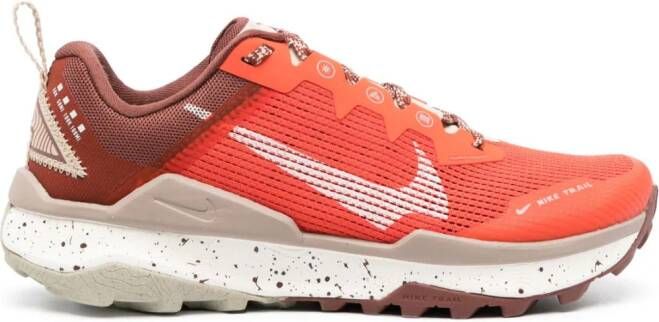 Nike Wild Horse 8 sneakers met gespikkelde zool Oranje