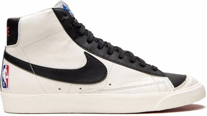 Nike x NBA Blazer MID '77 EMB sneakers Wit