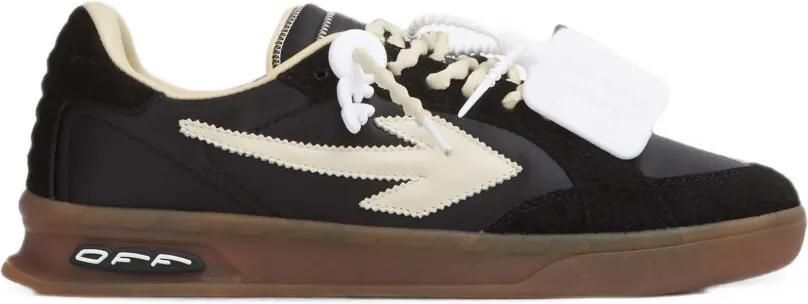 Off-White Arrows sneakers met patch Zwart