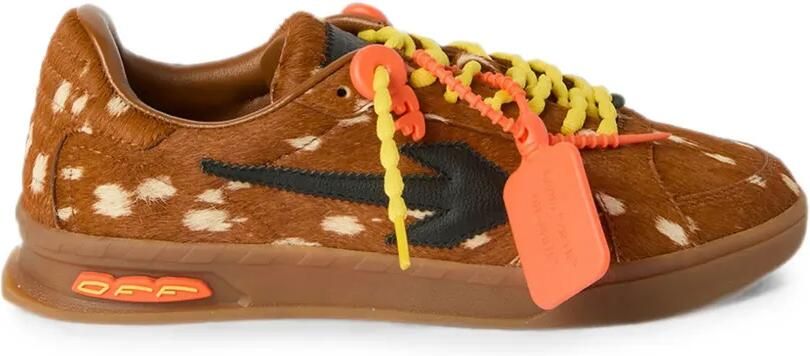 Off-White End Of Play sneakers met ponyhaar Bruin