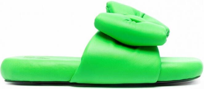 Off-White Slippers met strikdetail Groen