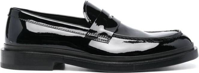Officine Creative Concrete 009 loafers van lakleer Zwart