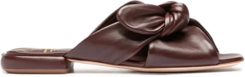 Officine Creative Suki 007 leren sandalen met geknoopt detail Rood