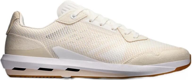 On Cloudmuse shoes Beige