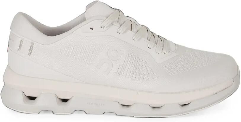On Cloudnova Form 2 sneakers met logo Beige