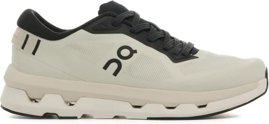 On Cloudnova Form 2 sneakers met logoprint Wit