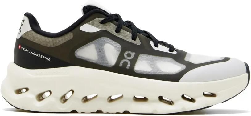 On Cloudtilt Remix sneakers met plateauzool Zwart