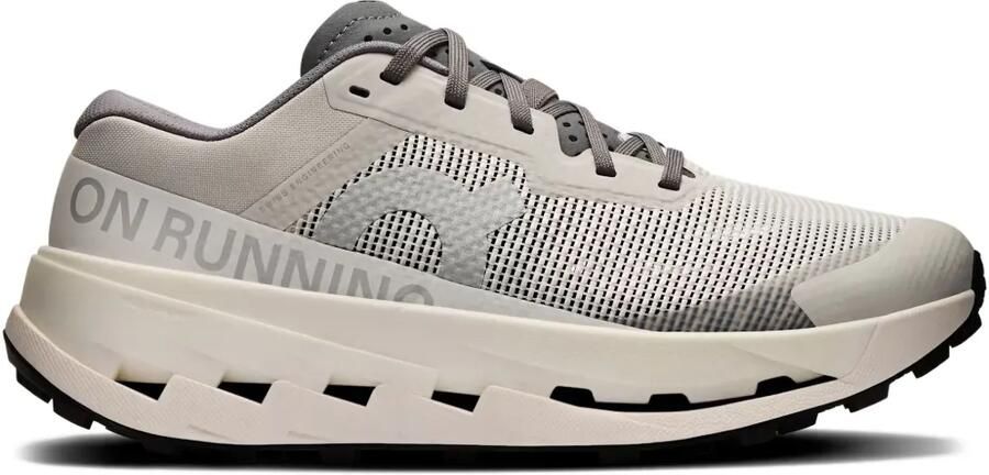 On Cloudultra 3 "Rock White" sneakers Grijs