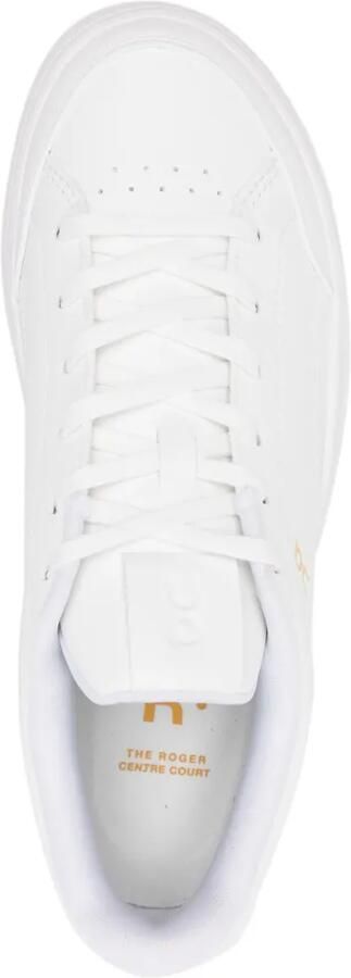 On Sneakers Wit
