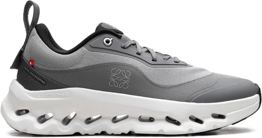 On x Loewe Cloudtilt 2.0 sneakers Grijs