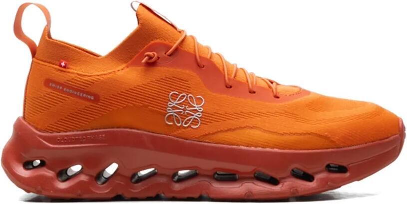 On x Loewe Cloudtilt sneakers met logodetail Oranje