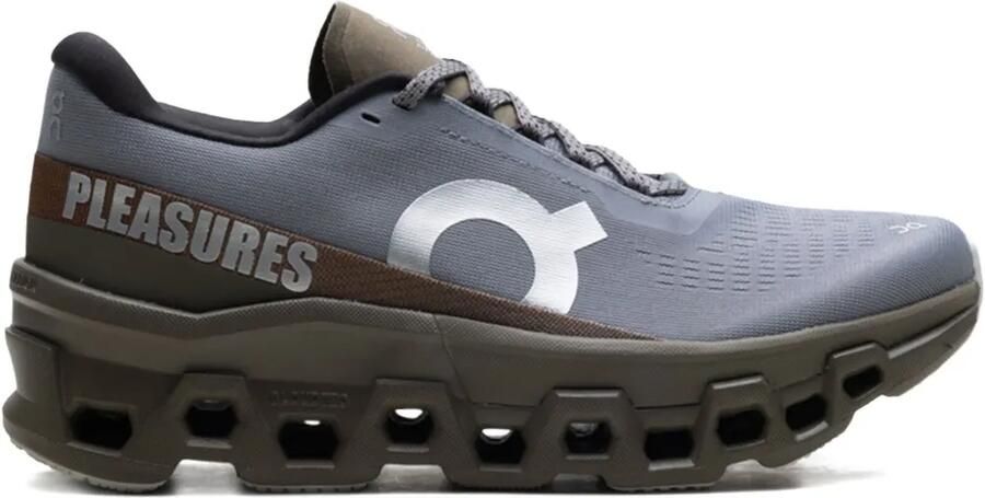 On x Pleasures x The Loop Cloudm ster 2 "Mist Olive" sneakers Grijs