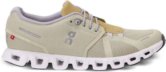 On Running Cloud 5 sneakers met vlakken Beige