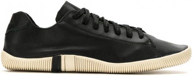 Osklen geperforeerde vetersneakers Zwart