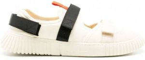 Osklen Sneakers met klittenband Wit