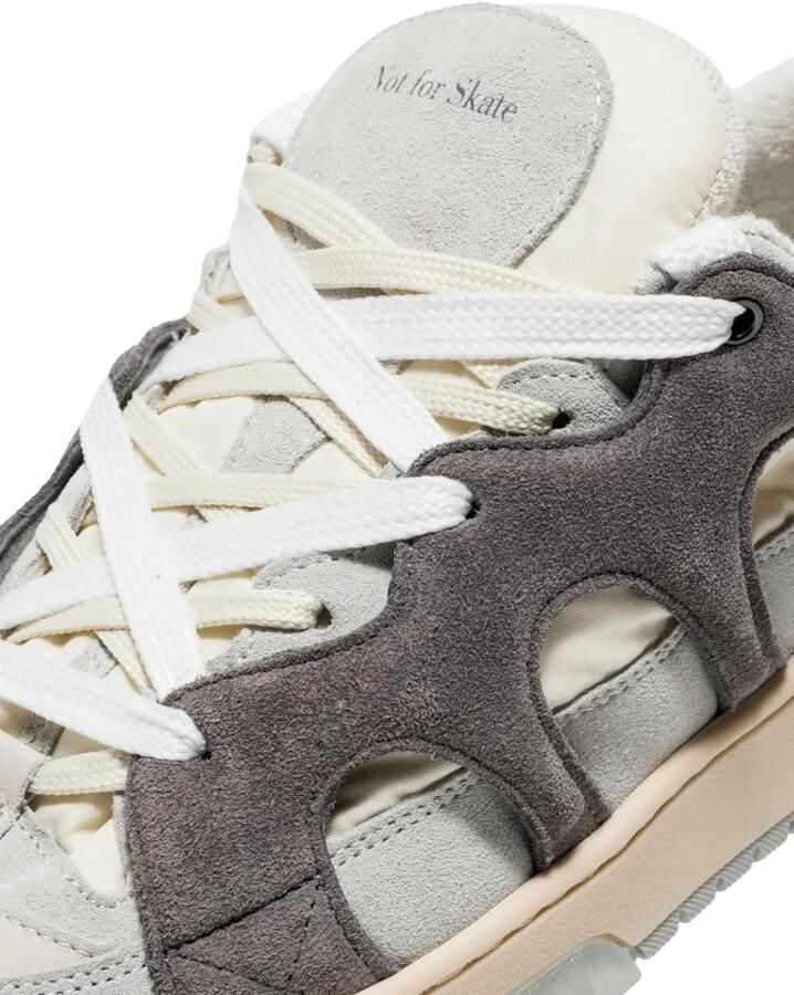Paura Sneakers met vlakken en uitgesneden details Beige - Foto 2