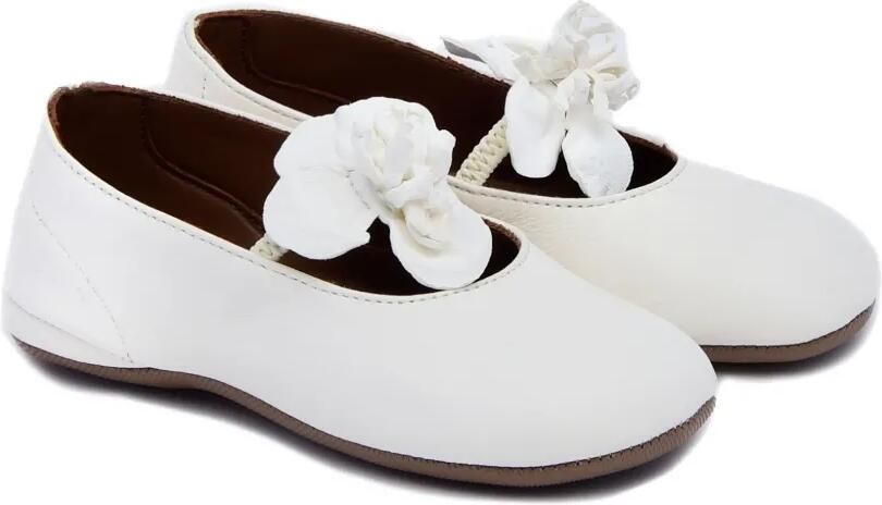 Pèpè Ballerina's verfraaid met bloe Wit