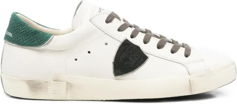Philippe Model Paris distressed logo-patch sneakers Wit