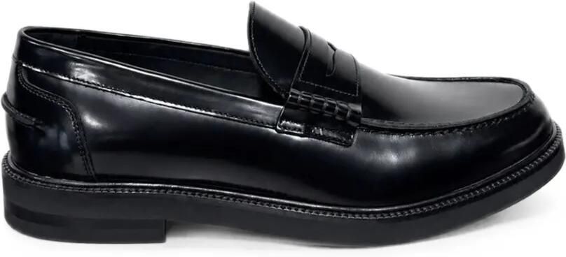 Poche Paris Cipele gepolijste leren loafers Zwart