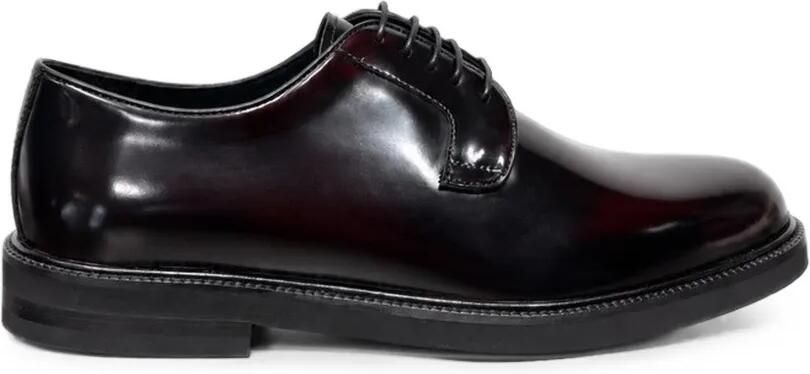 Poche Paris Gelakte derby schoenen Rood