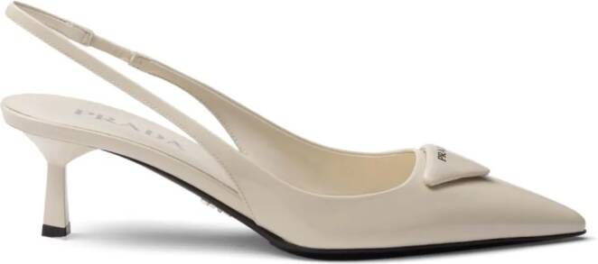 Prada 55mm lakleren slingback pumps Wit